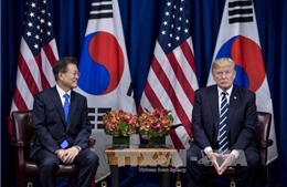Triều Tiên phóng tên lửa, Tổng thống Mỹ và Hàn Quốc điện đàm khẩn 